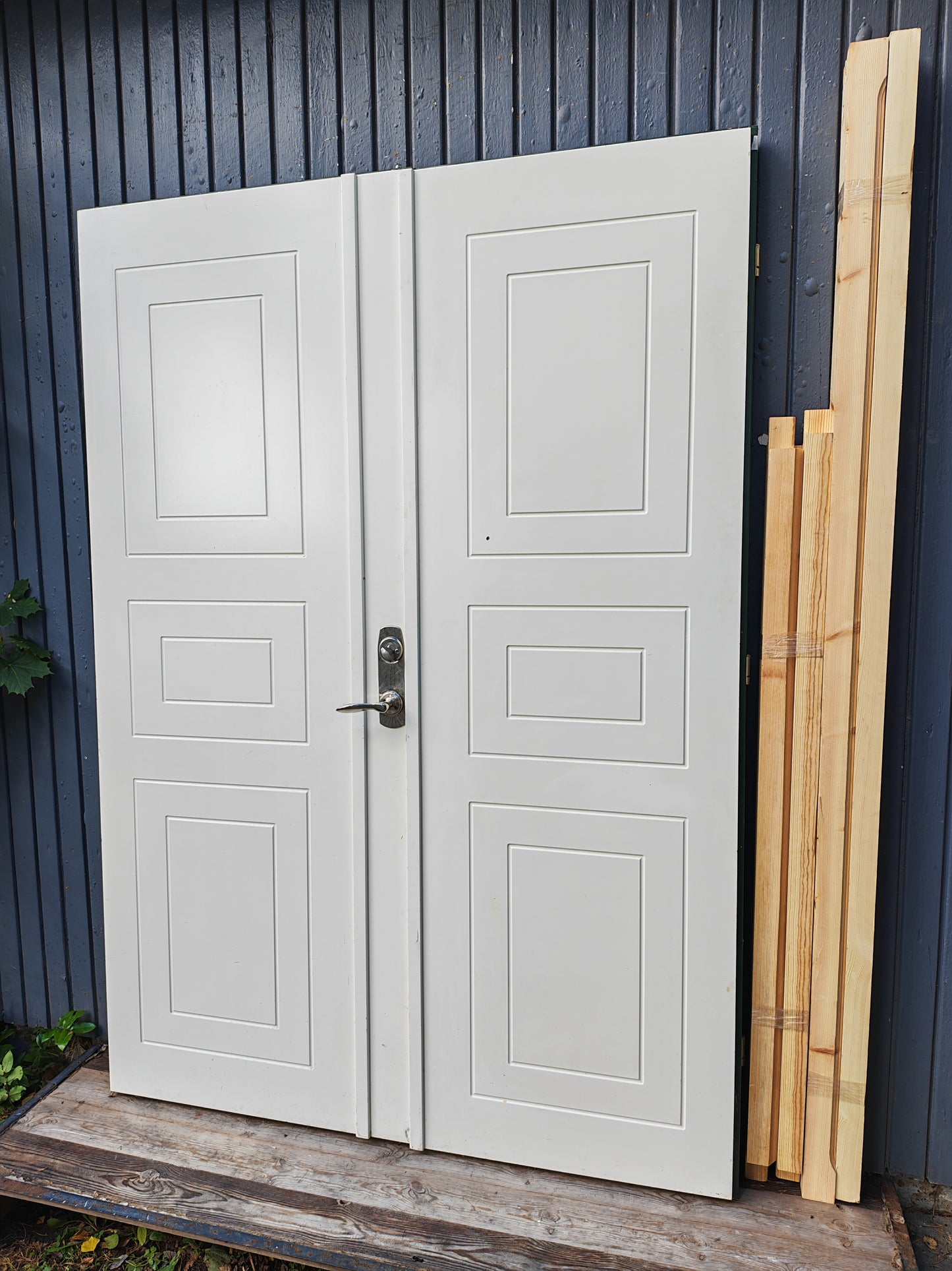 ART 112B  B151 H212 MEN NY KARM PRIS 15000KR MODDEL BRUKSDÖRREN ISOLERAD