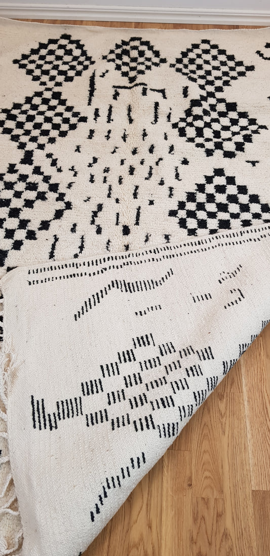 ARTIKELNUMMER 408 Helt ny handknuten Beni ourain ull Matta. 