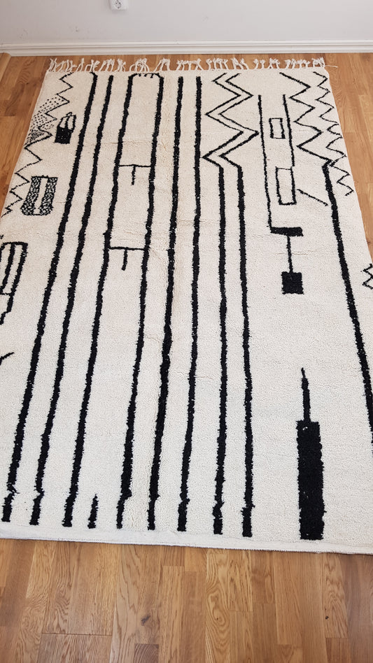 ARTIKELNUMMER 396 Helt ny handknuten Beni ourain ull Matta. 