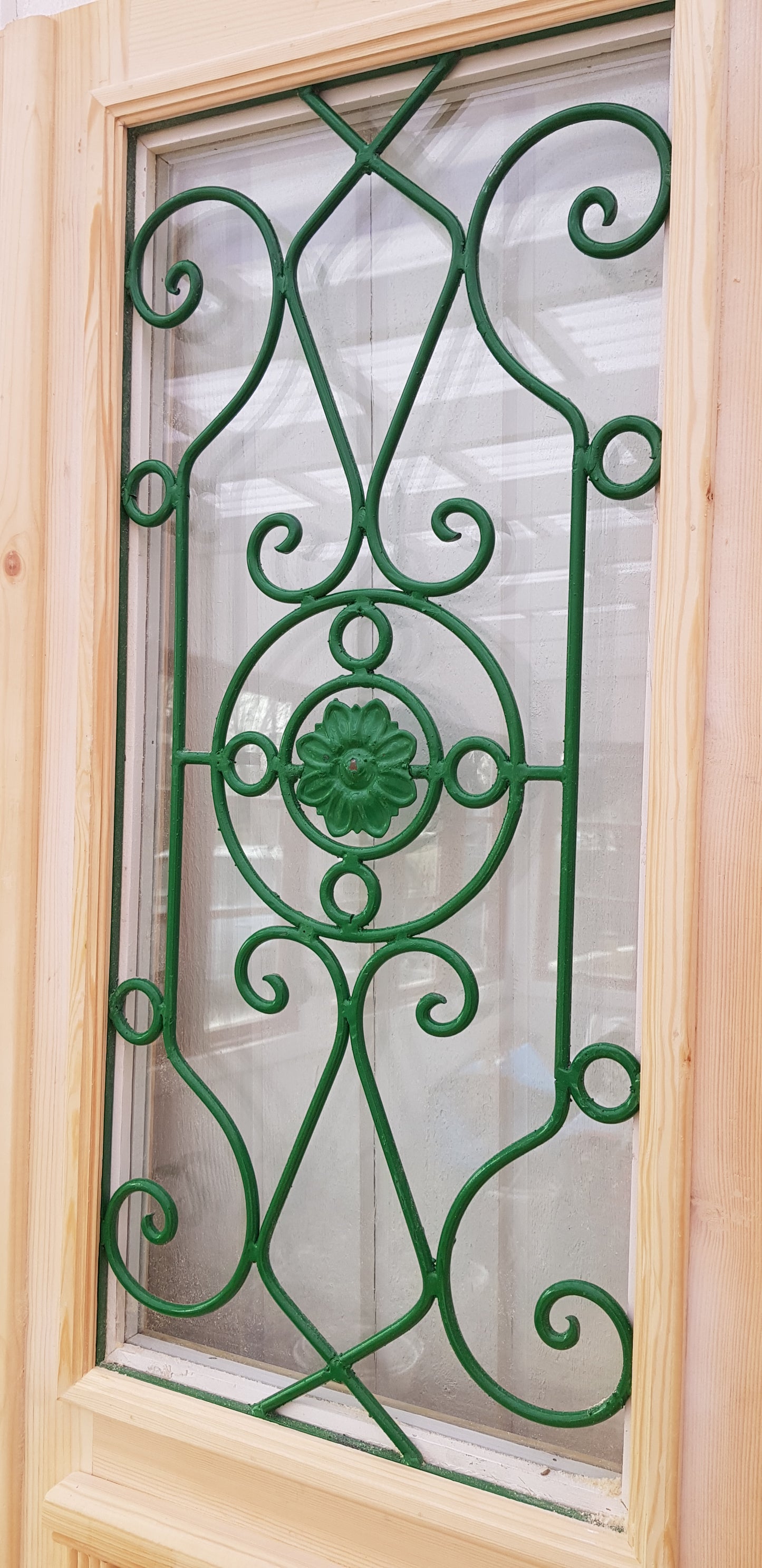 Art 33V Ny pardörr i gammal stil med dubbelt glas inklusive karm B130 cm H210 cm BR 110 cm pris: 19000 kr
