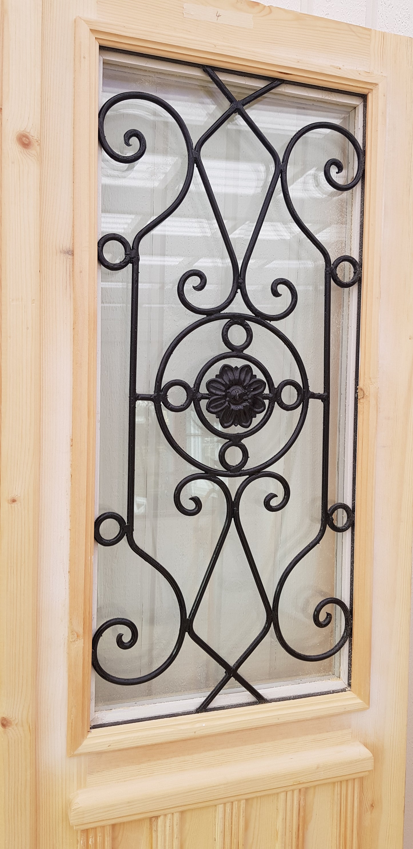 Art 33W Ny pardörr i gammal stil med dubbelt glas inklusive karm B130 cm H210 cm BR 110 cm pris: 19000 kr