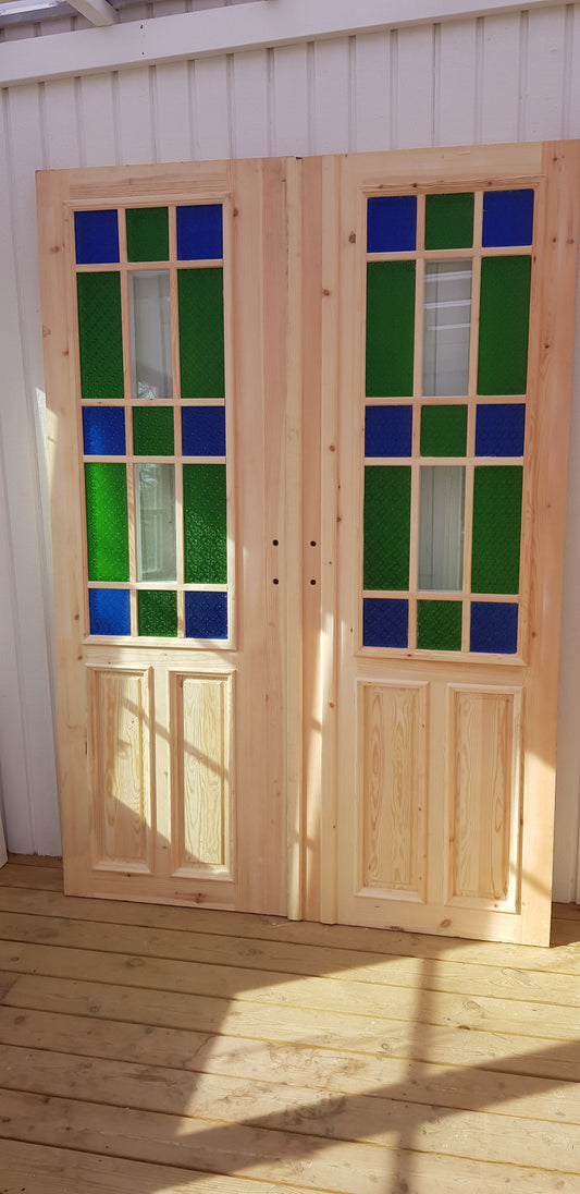 Art 33X Ny pardörr i gammal stil med dubbelt glas inklusive karm B130 cm H210 cm BR 80 cm pris: 17000 kr