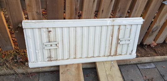 ARTIKELNUMMER 318 Äldre vattenburet Element Mått: Bredd 75 cm Höjd 30 cm tjocklek 3 cm Pris: 600 kr